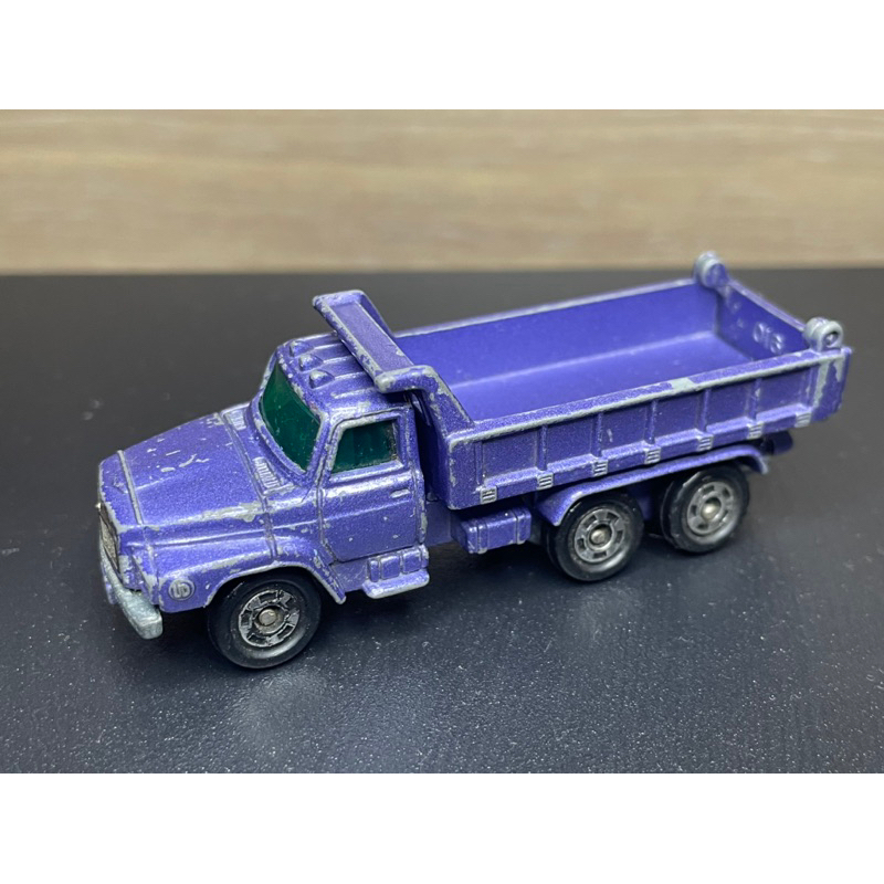 日本製 ）Tomica 16 no.16 NISSAN DIESEL DUMPTRUCK 牛頭卡車 貨車 紫色 砂石車