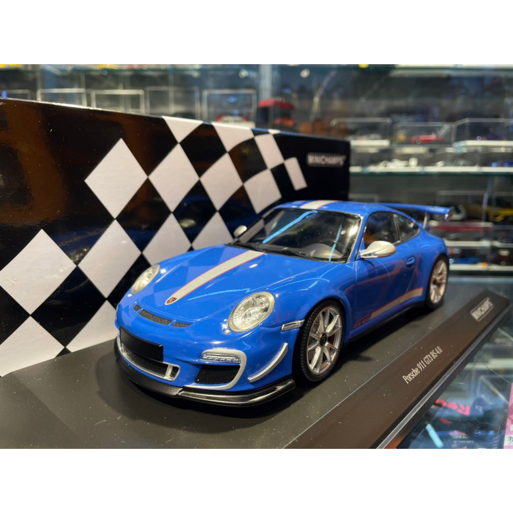 吉華@ 1/18 Minichamps 155062222 PORSCHE 911 GT3 RS 4.0 2011 藍色