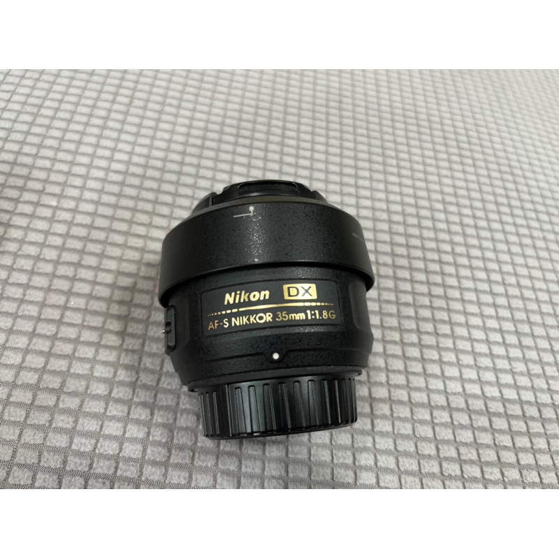 Nikon DX AF-S NIKKOR 35mm 1:1.8G定焦鏡鏡頭有些微箘絲 需自行處理,含原廠袋
