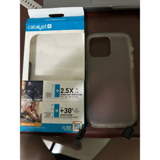 catalyst iphone14promax 白色手機殼 7成新 有顏色使用痕跡 不介意再購買