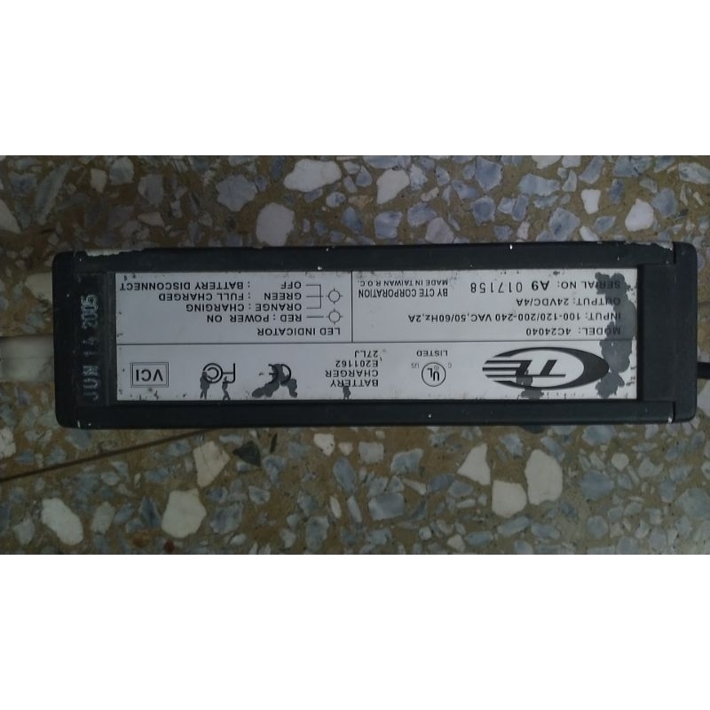 24v 充電器 滑板車 電動車 2