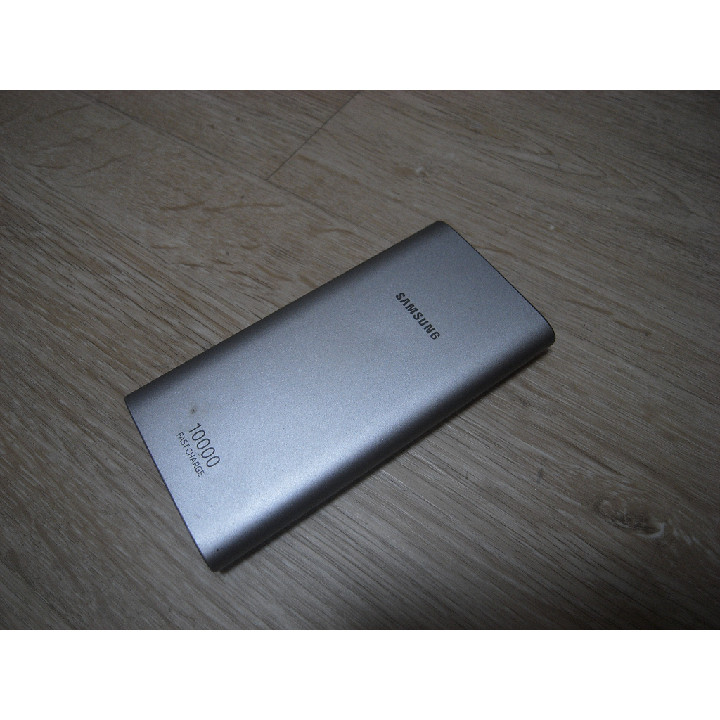 二手 三星 SAMSUNG 10000mAh 行動電源（EB-P1100C)