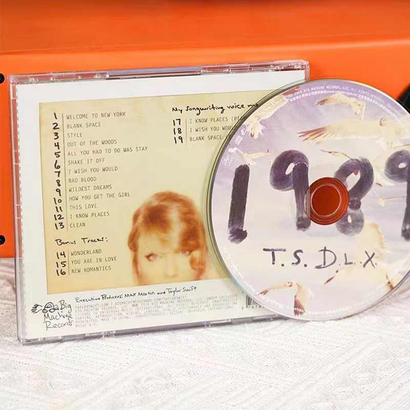 黴黴 泰勒絲 Taylor Swift 1989 豪華版CD 附13張拍立得