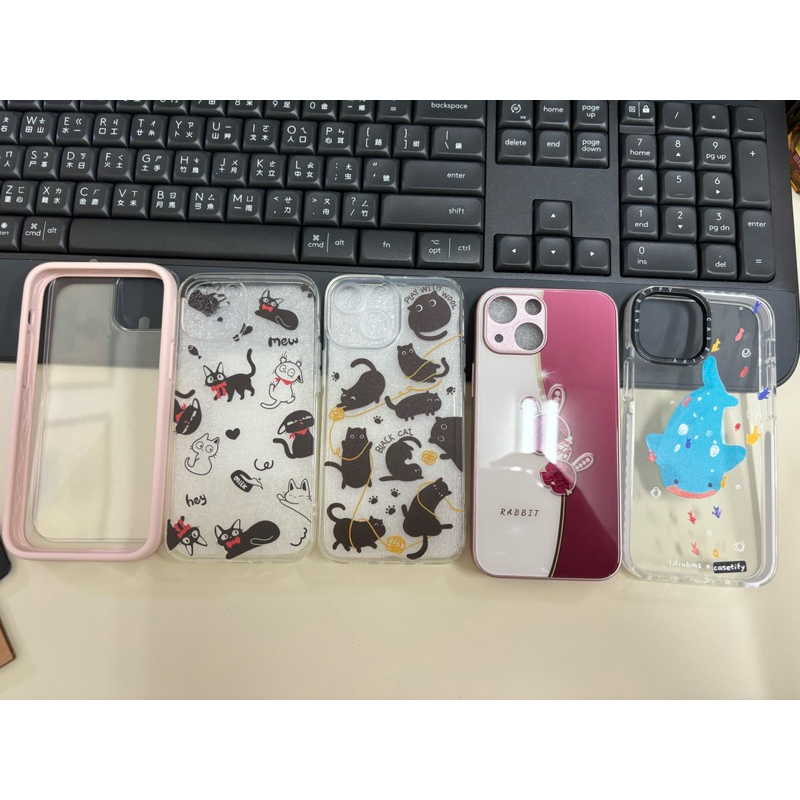 iphone 13 mini 手機殼、鋼化膜（全新整組售）