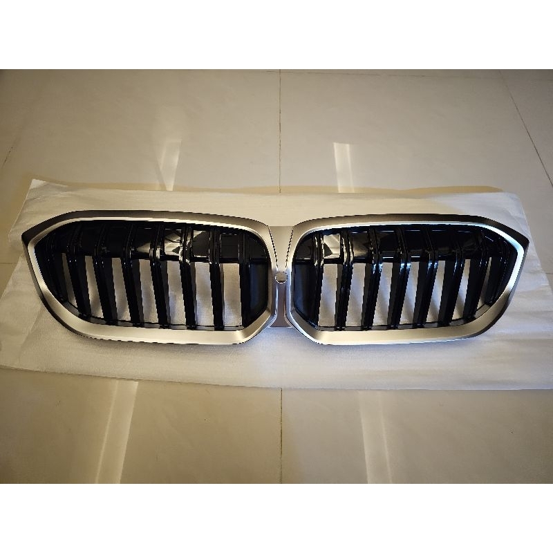 BMW 3系列 原廠G20 G21 LCI 水箱護罩 進氣罩 鼻孔 (霧銀+黑)