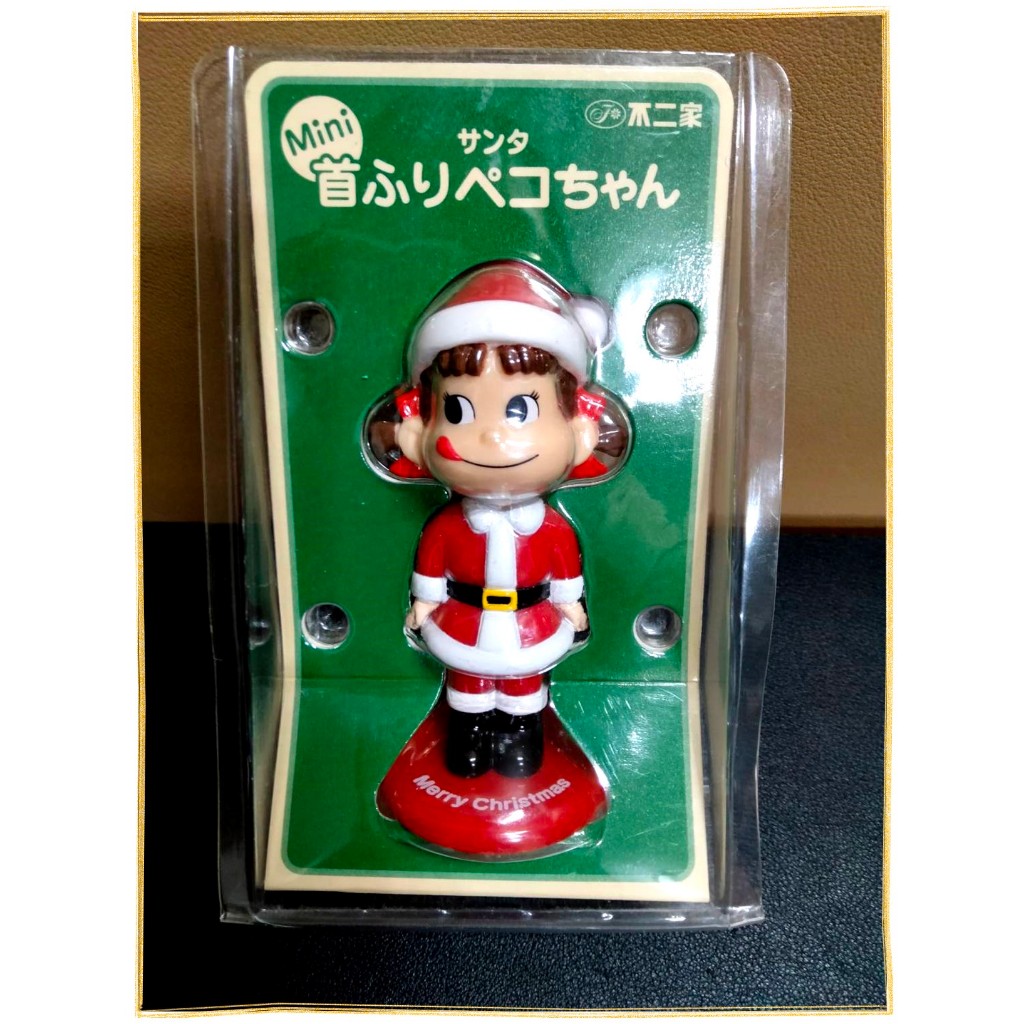 日本帶回PEKO早期正版絕版現貨已拆封-Mini不二家牛奶妹聖誕首振人形搖頭娃娃人偶吊卡