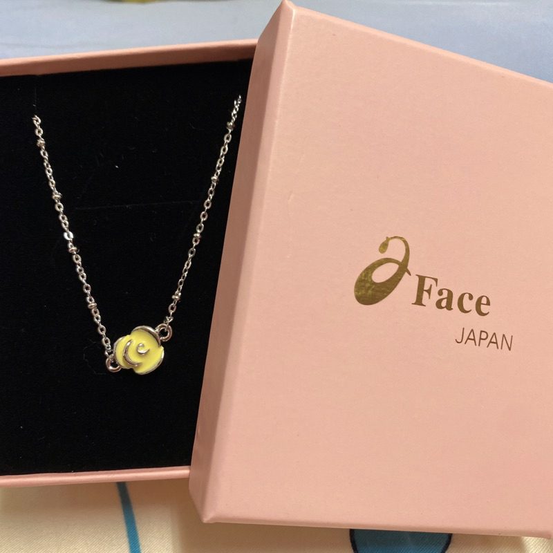 （全新）Face Japan 黃玫瑰 手鍊 新光三越購入