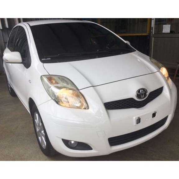 TOYOTA YARIS 2011-09 白 1.5