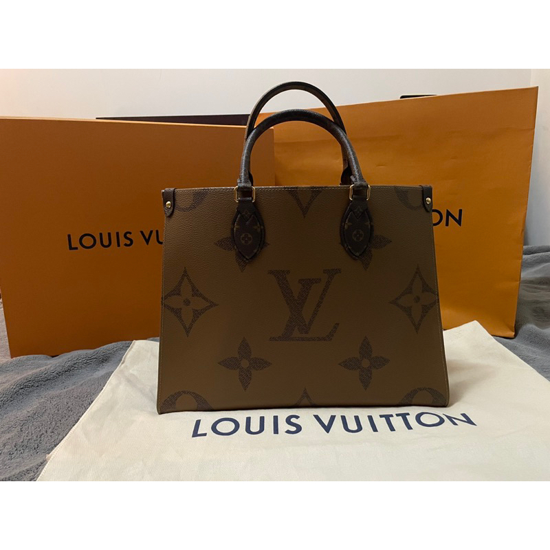 Louis Vuitton Onthego bag new Blue Leather ref.184612 - Joli Closet