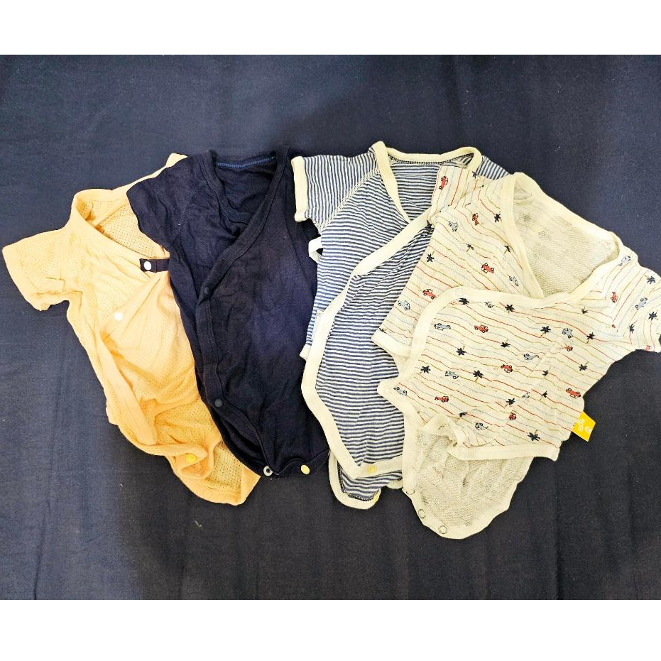 uniqlo Baby lativ 新生兒 條紋 短袖包屁衣 和尚衣 洞洞衣 純棉透氣 50~60
