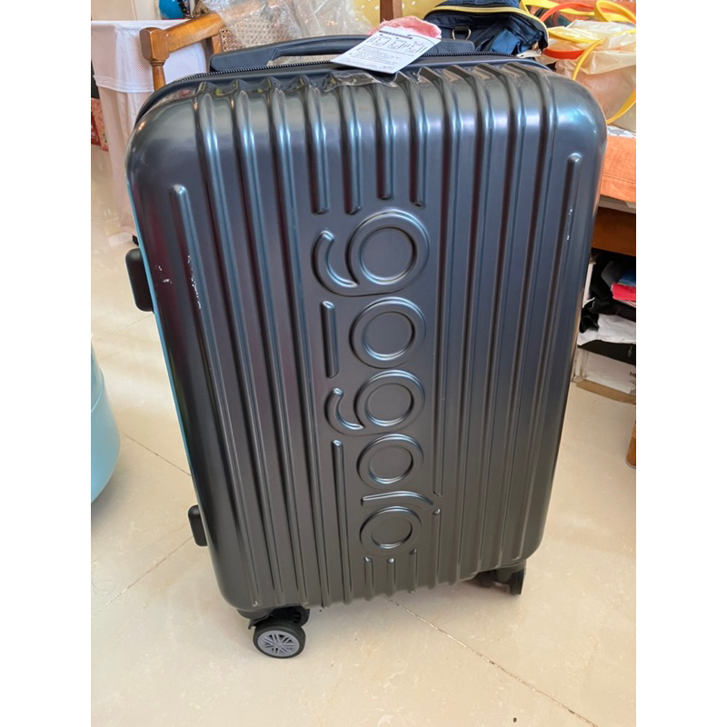 全新Gogoro 20吋 行李箱 登機箱 鐵灰色