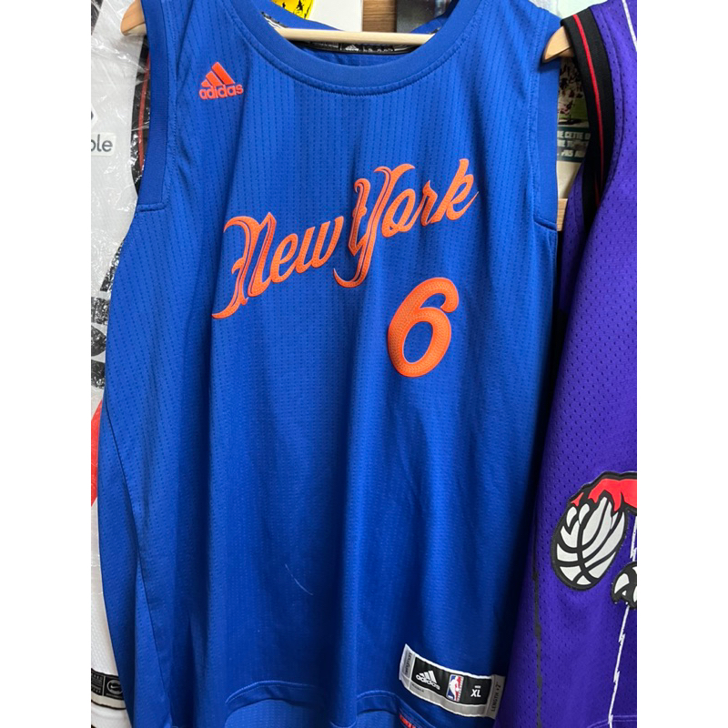 波辛吉斯Porzingis 獨角獸🦄️聖誕節紐約尼克NBA絕版稀有籃球衣