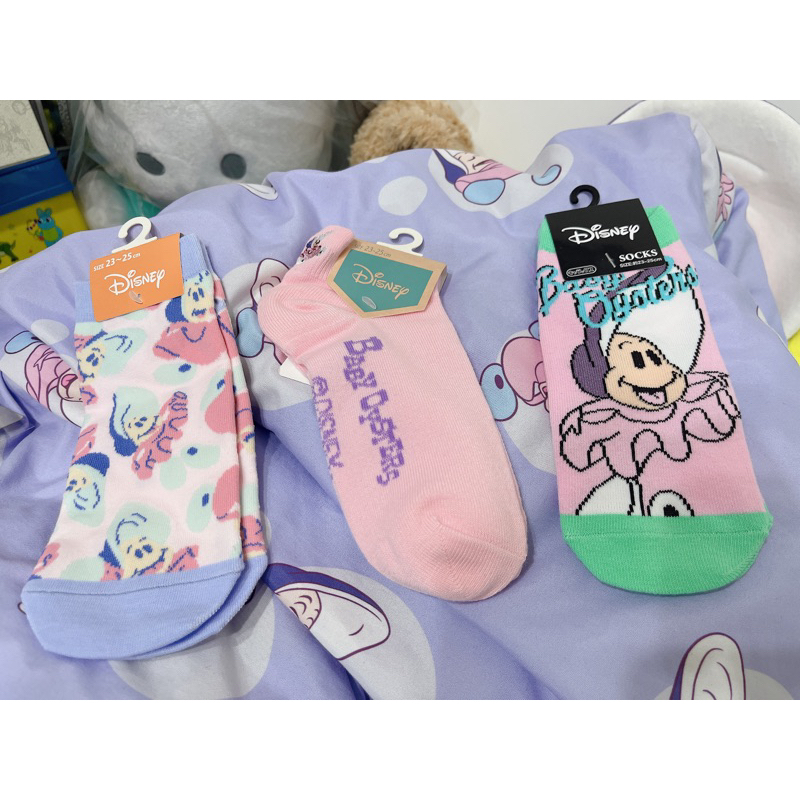 ☞ 現貨優惠 迪士尼 愛麗絲 配角 滿版 牡蠣寶寶 粉紫 可愛襪 小牡蠣 襪 卡通襪 襪子 商店 正版 短襪 日本