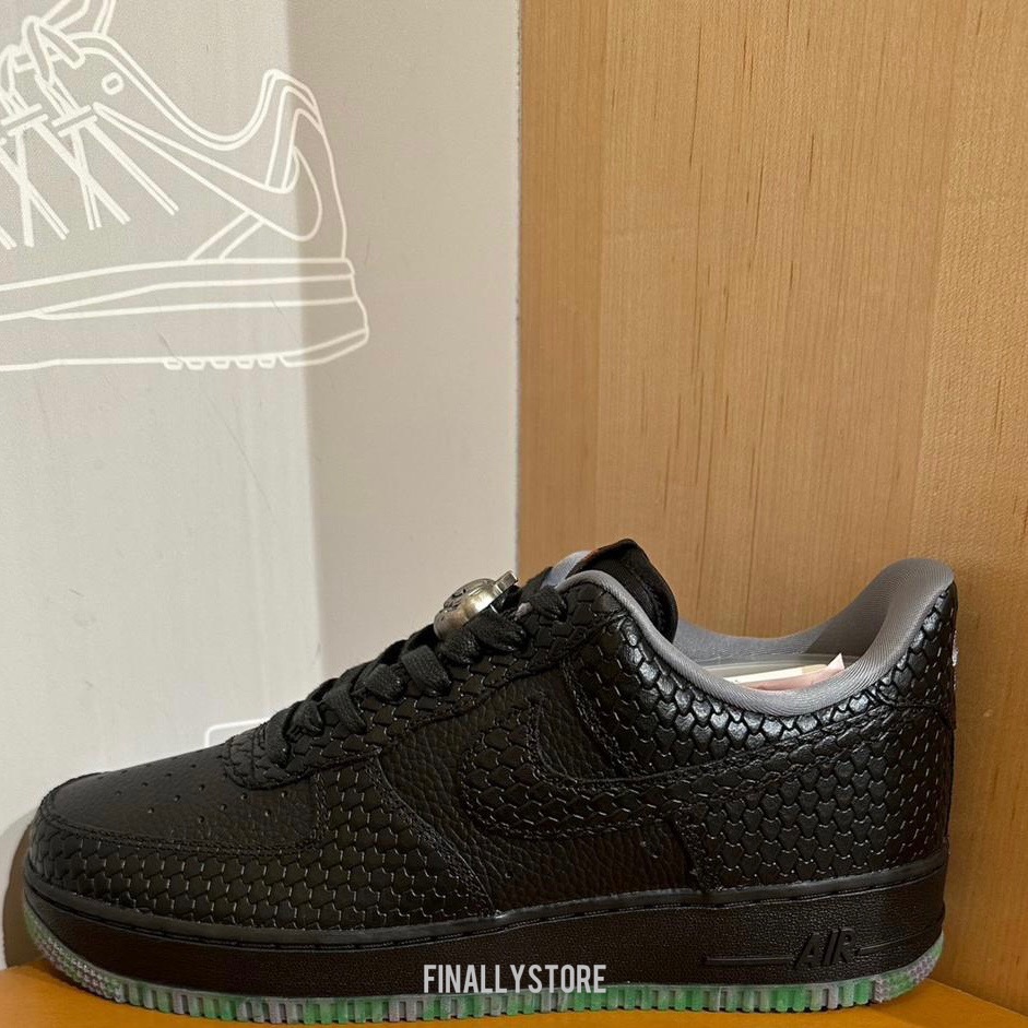 Nike Air Force 1 '07 PRM 男女款 低筒 全黑 萬聖節 蛇紋 南瓜 夜光 FQ8822-084