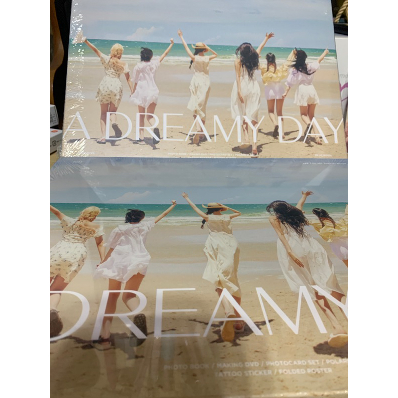 IVE - A DREAMY DAY THE 1ST PHOTOBOOK 夏日寫真書 全新未拆