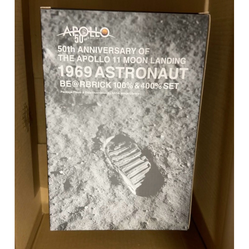🔥Bearbrick NASA  50週年 阿波羅太空人 400+100🔥