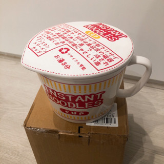 附蓋陶瓷泡麵碗 600ml紅色 可微波 可洗碗機 和風 日式 創意