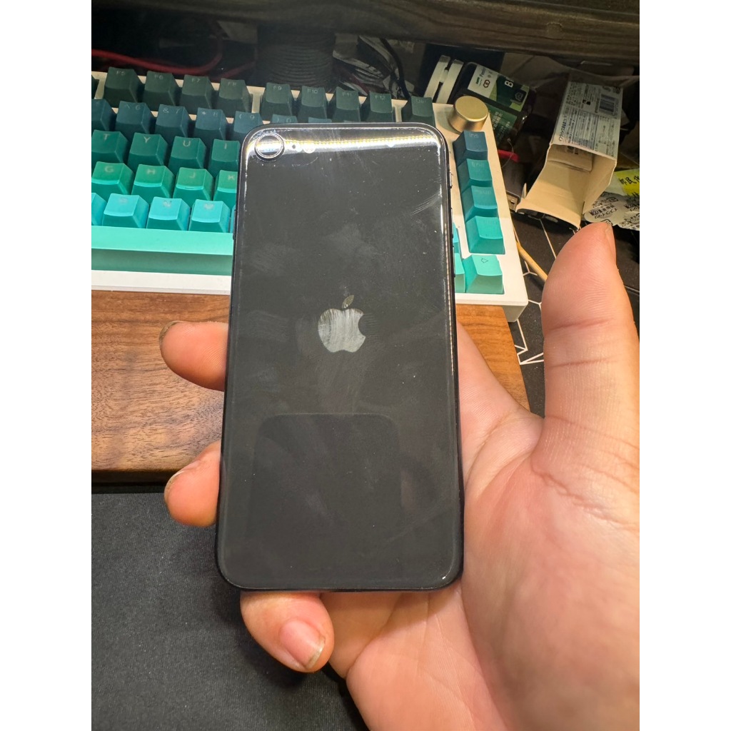 IPHONE SE2 128G