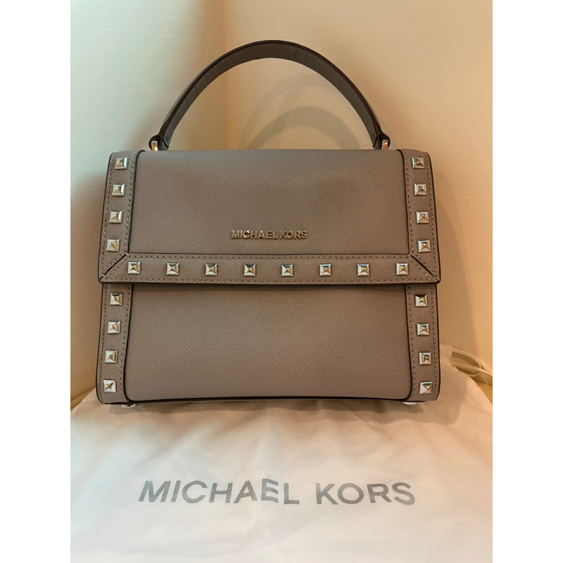 MICHAEL KORS 卯釘手提包-灰 附防塵袋