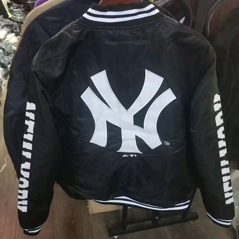 YANKEES NY 洋基隊 棒球外套 夾克 夾克 嘻哈 饒舌 尺碼：M L XL