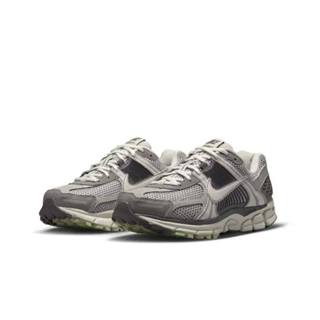 GOSPEL【Nike Zoom Vomero 5 "Cobblestone"】灰褐 老爹鞋 女鞋 FB8825-001