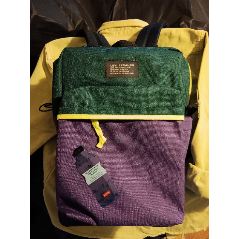 Levis' 全新後背包（20L)筆電包（14吋）送全新腰包，胸前包，郵差包，單肩包