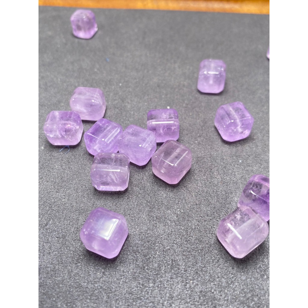 【Rich手作】薰衣草 方塊 魔方 穿珠雕件  紫水晶 紫玉 粉紫 顏色好 水晶方塊 現貨在台