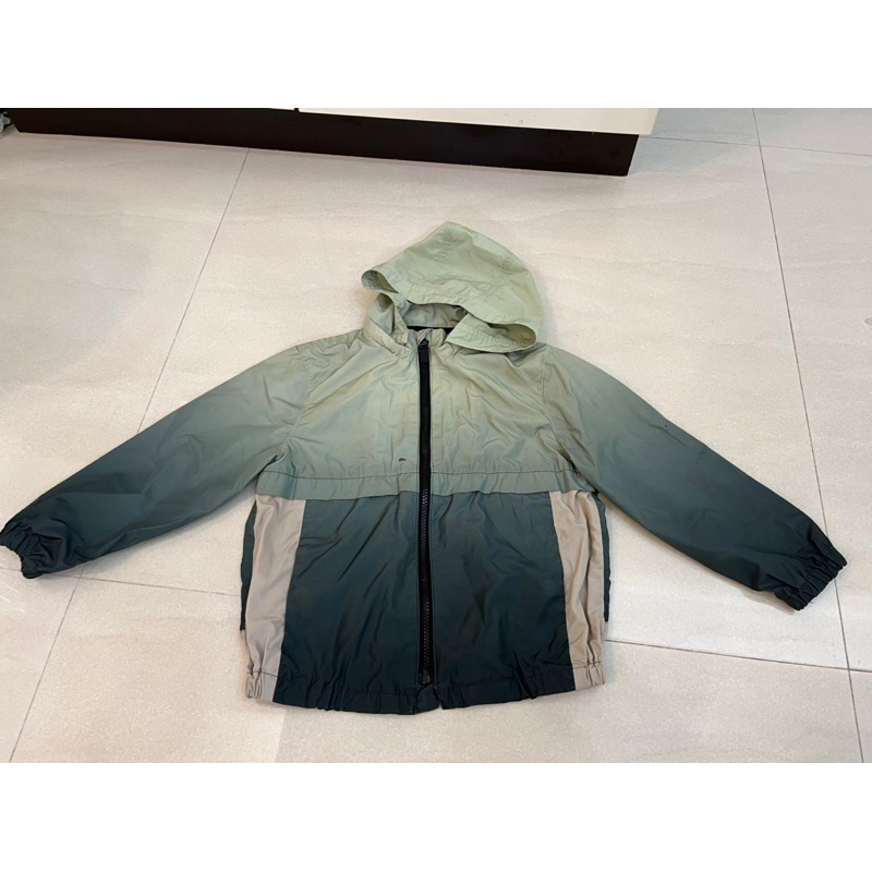 Zara男寶6歲（116cm)防風防潑水風衣外套