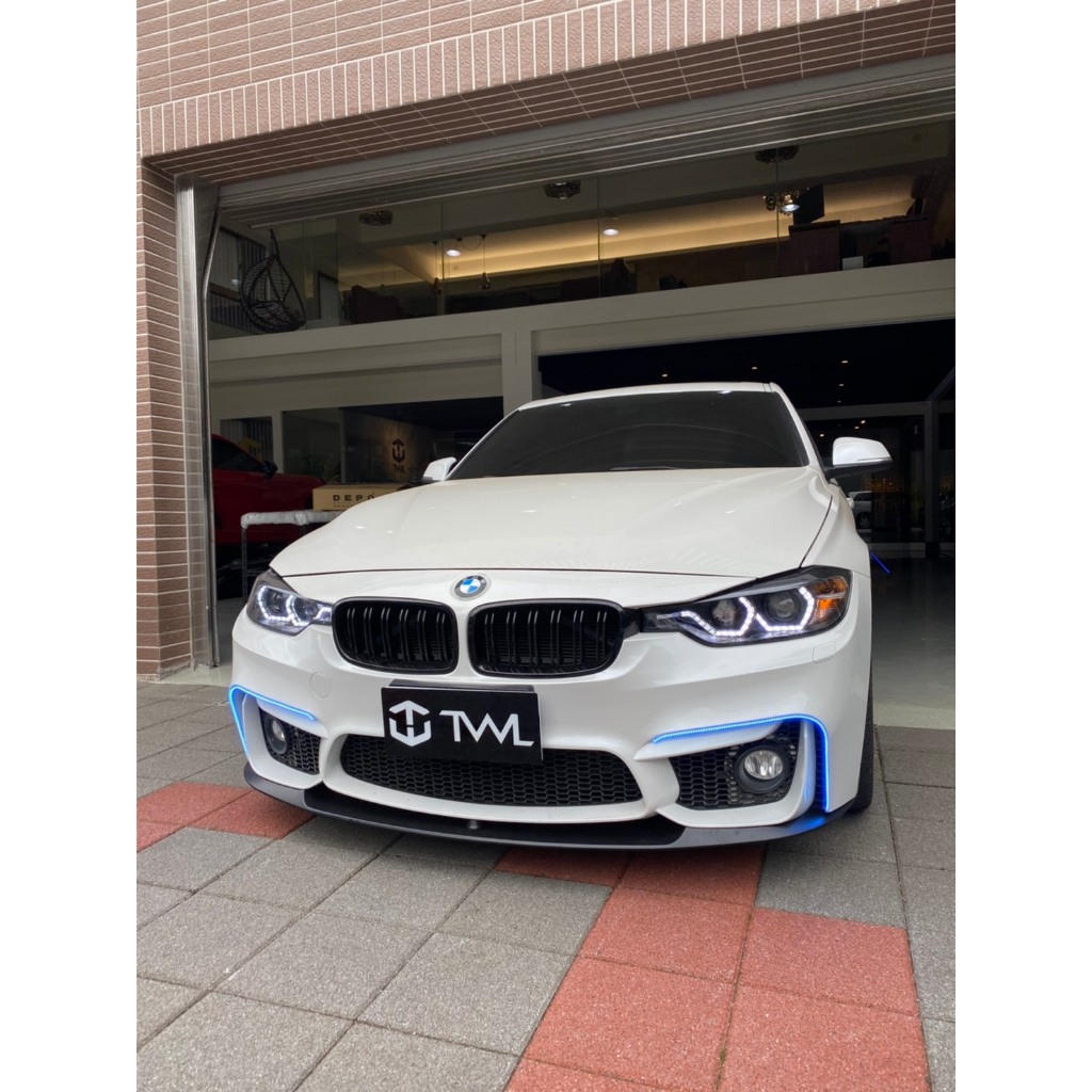 &lt;台灣之光&gt;全新BMW F30 F31 台製M3前保桿 霧燈蓋 霧燈框 有霧燈孔版 318I 320I 330I