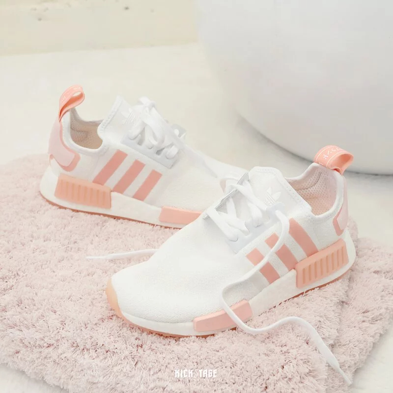 ADIDAS NMD R1 W 蜜桃優格 白粉 珊瑚粉 網布 襪套 輕量 慢跑鞋 女鞋【FV8730】