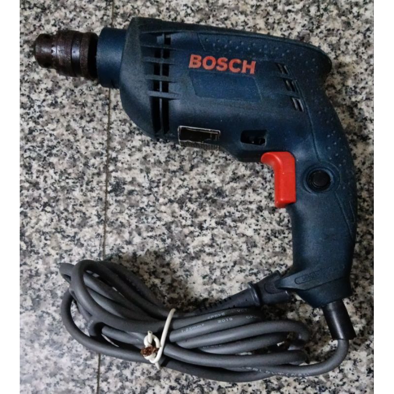 二手BOSCH GSB10RE 500W衝擊電鑽（功能正常）（缺正反轉按扭當零件機出售）