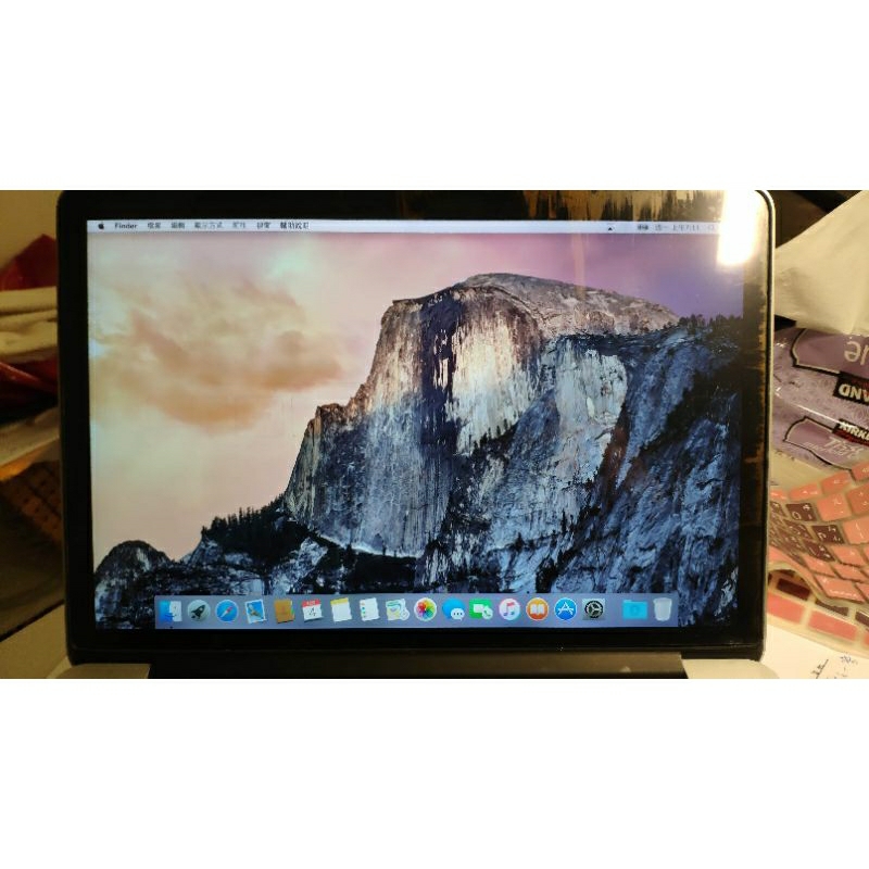 2015 apple macbook pro,Retina 128G, 8G, I5二手蘋果筆電，有貼保護螢幕貼