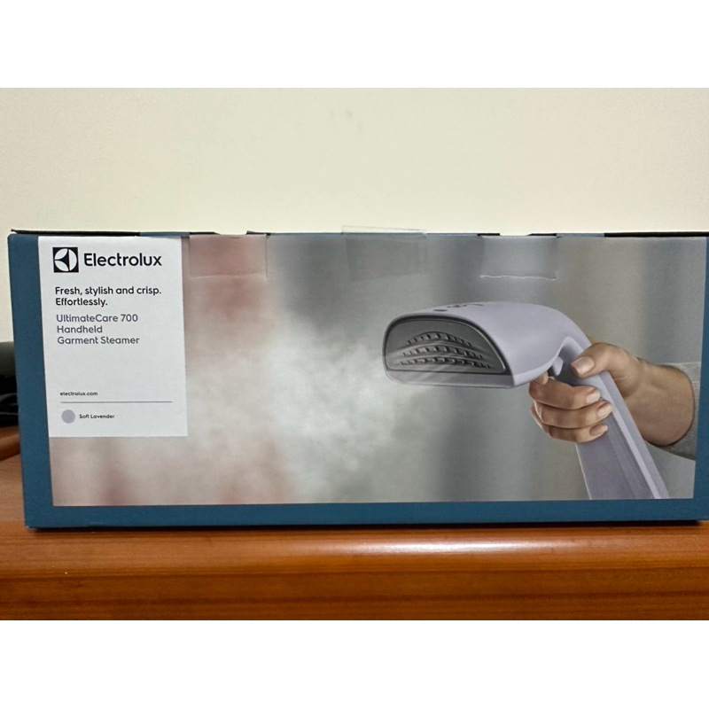 Electrolux 伊萊克斯 UltimateCare 700 兩用式手持蒸氣掛燙機-薰衣草紫(E7GS1-72SL)