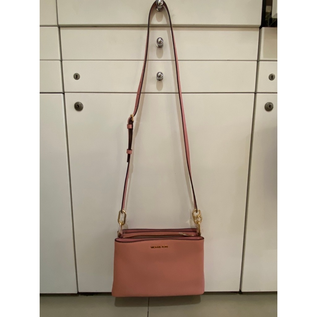 MICHAEL KORS MK 粉色/黑色 斜背包