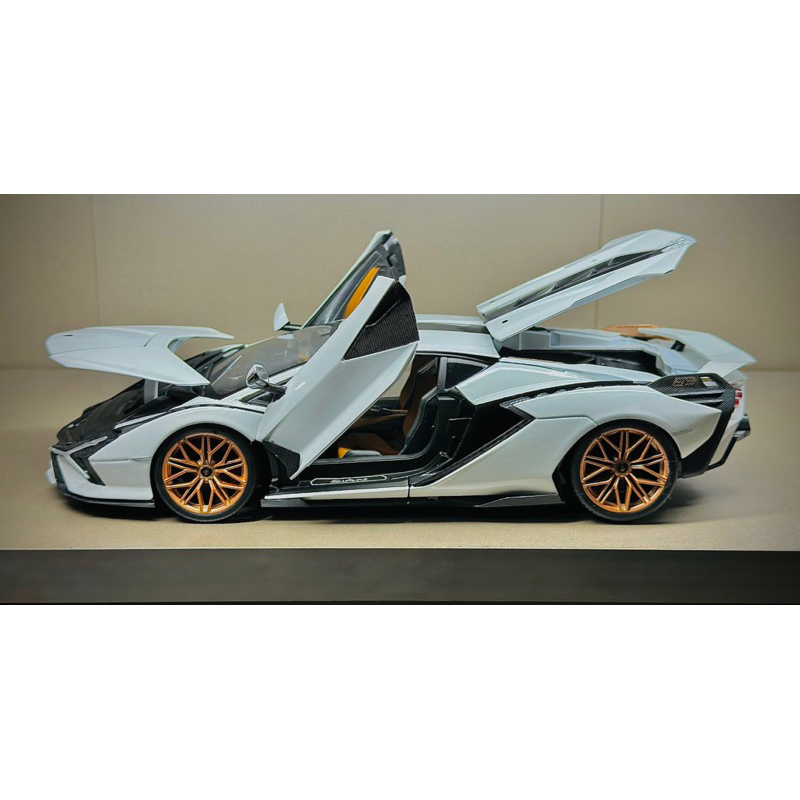 1:18 Lamborghini Sian