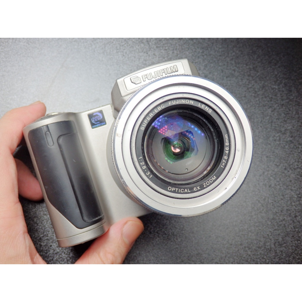 &lt;&lt;老數位相機&gt;&gt; FUJIFILM FINEPIX 4900Z (super CCD / 六倍光學變焦)