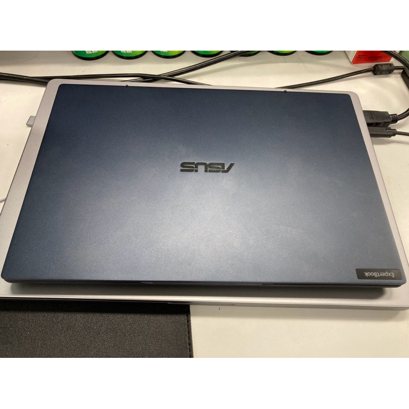 ASUS 破曉 Pro 2022 (EXPERTBOOK B5302CBA)