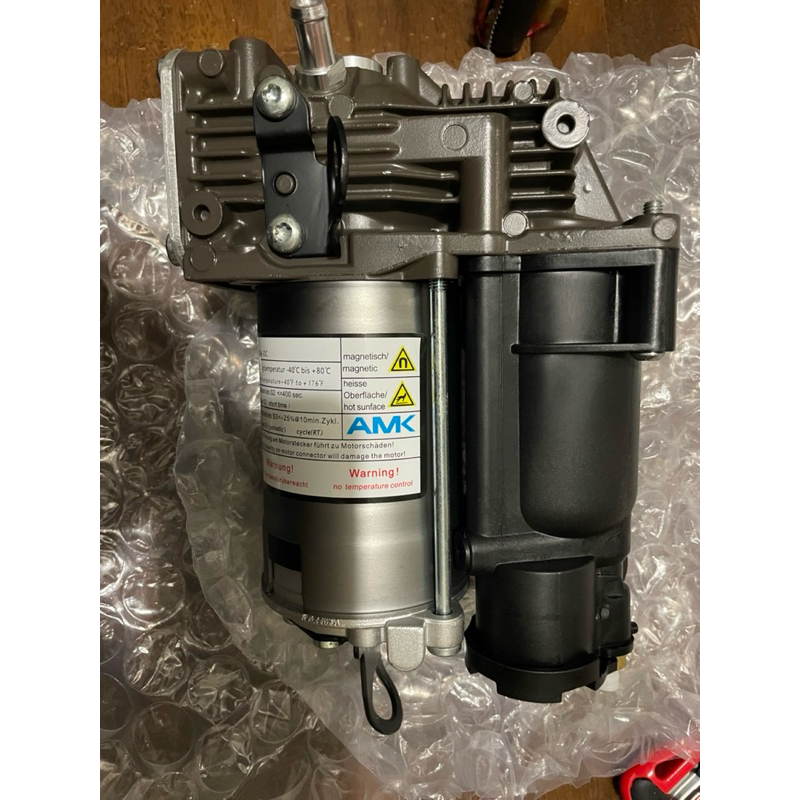S350 W221氣壓避震器打氣泵（幫浦）A2213201704