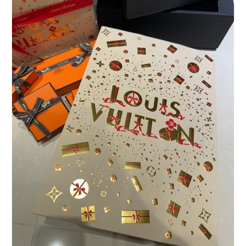 LV 2023年聖誕紙袋