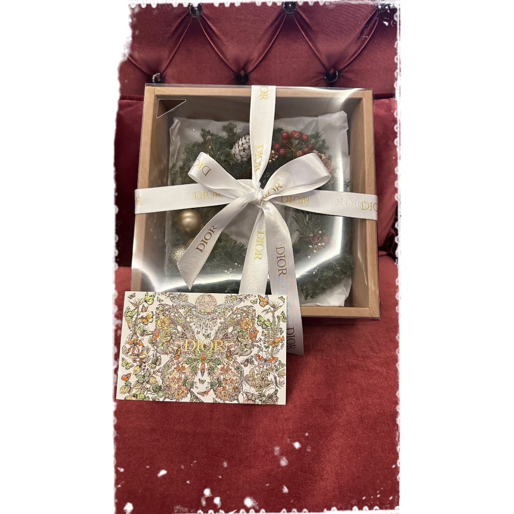 Dior 聖誕系列禮盒（白底金字）「聖誕裝飾禮盒+紙袋」