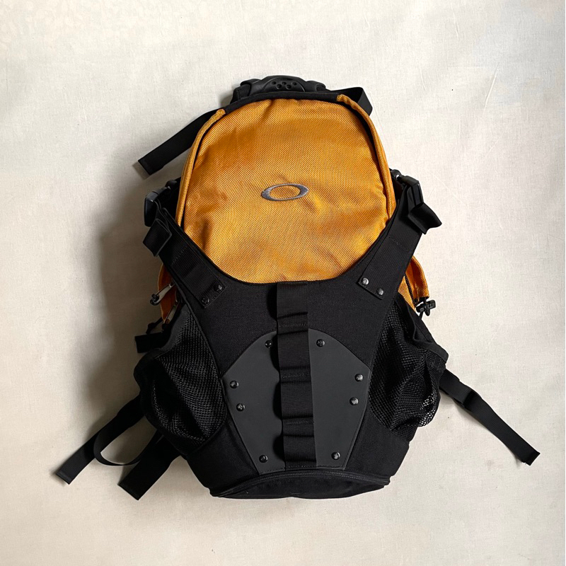 美國經典 00s’ Oakley Software Icon Backpack 軟殼防潑水 大容量後背包 vintage