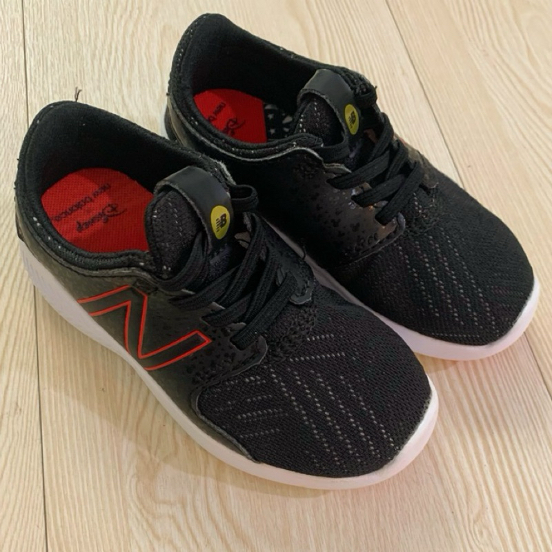 New Balance Disney 近全新聯名童鞋 原價1650 運動鞋輕量球鞋學步鞋 NB 14.5cm US8 小