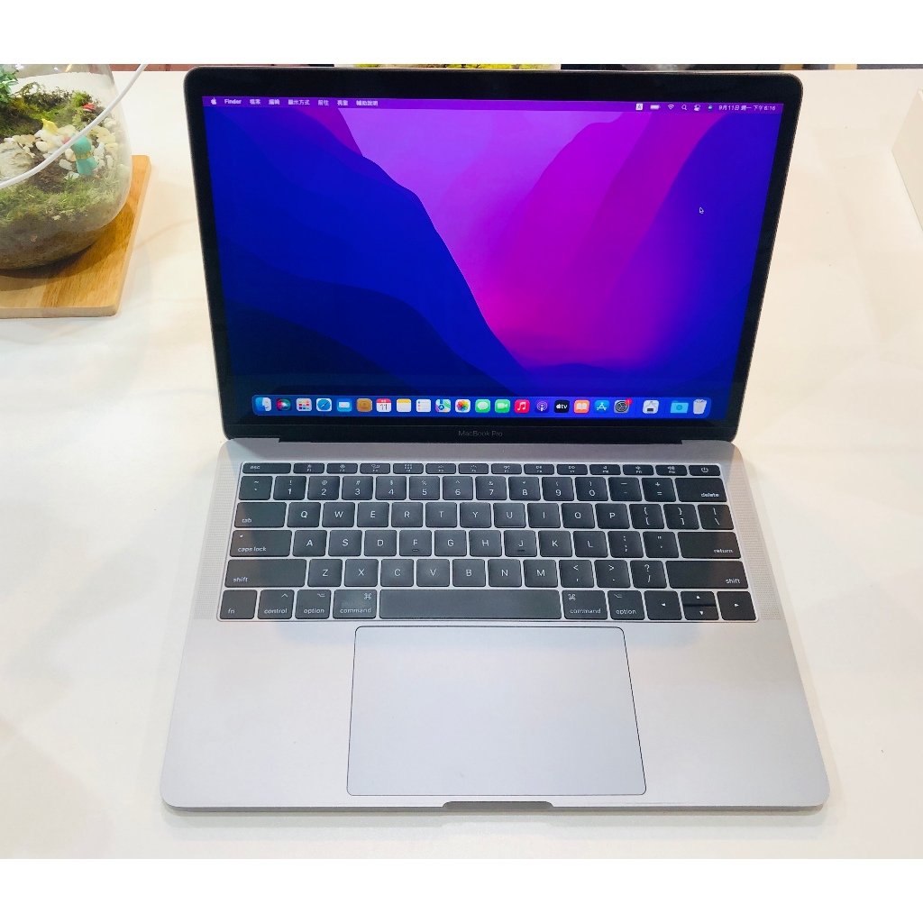 台中 全新電池 2017年 MacBook Pro 13吋 i5 (2.3) 16G 256G 英文鍵盤 太空灰 25次