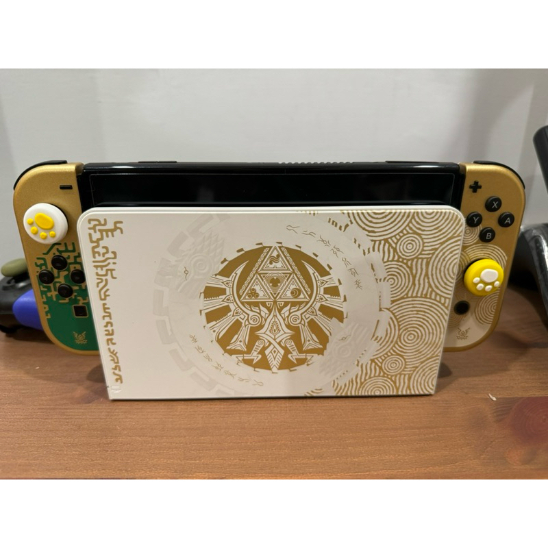 Nintendo Switch OLED 王國之淚特仕機