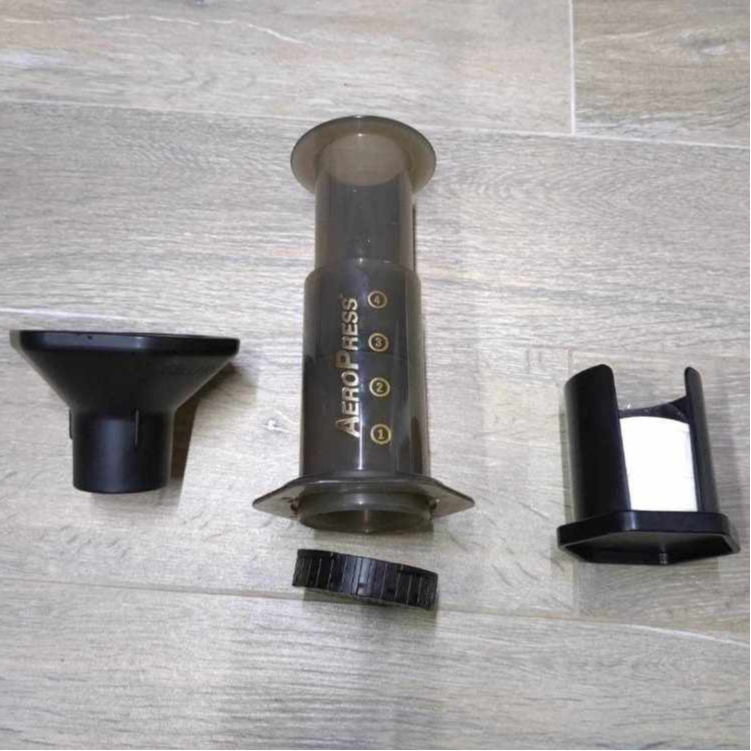 &lt;二手&gt;AeroPress 愛樂壓 經典版 咖啡壺