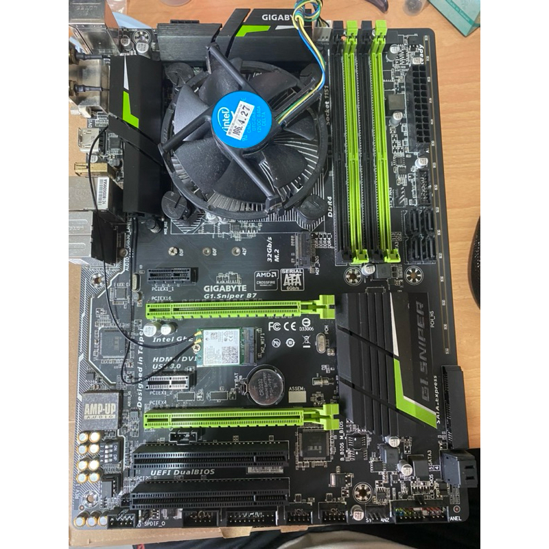 技嘉Gigabyte G1 Sniper B7 + G4560 故障品 B150 B250