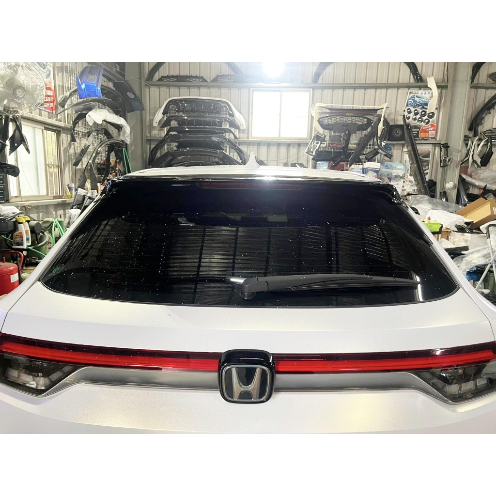 HONDA 2022-2023年 HRV專用 無限版 鋼琴烤漆黑 無限款 尾翼 壓尾翼 改裝尾翼 定風翼 導流板