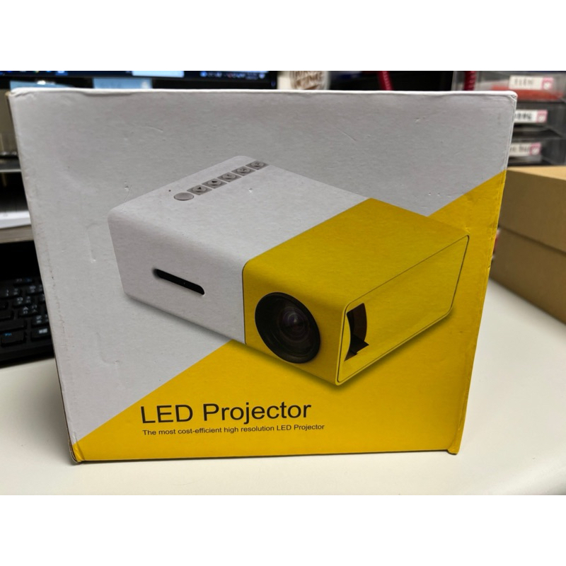 YG300 LED projector 家用高清迷你便捷式微型投影儀
