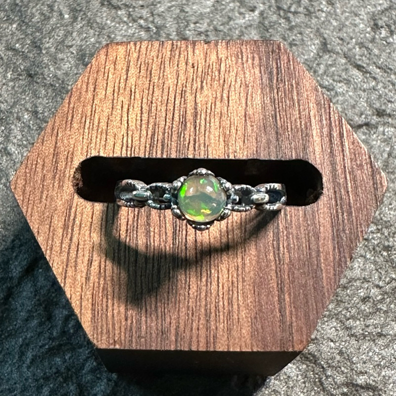Opal 晶質歐泊純銀戒指(2401R358) 蛋白石 蛋白石戒指 歐泊 歐泊戒指 純銀戒指