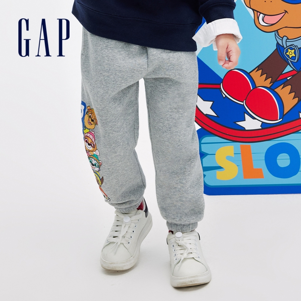 Gap 男幼童裝 Gap x 汪汪隊立大功聯名 Logo印花刷毛束口鬆緊棉褲 碳素軟磨系列-灰色(847204)